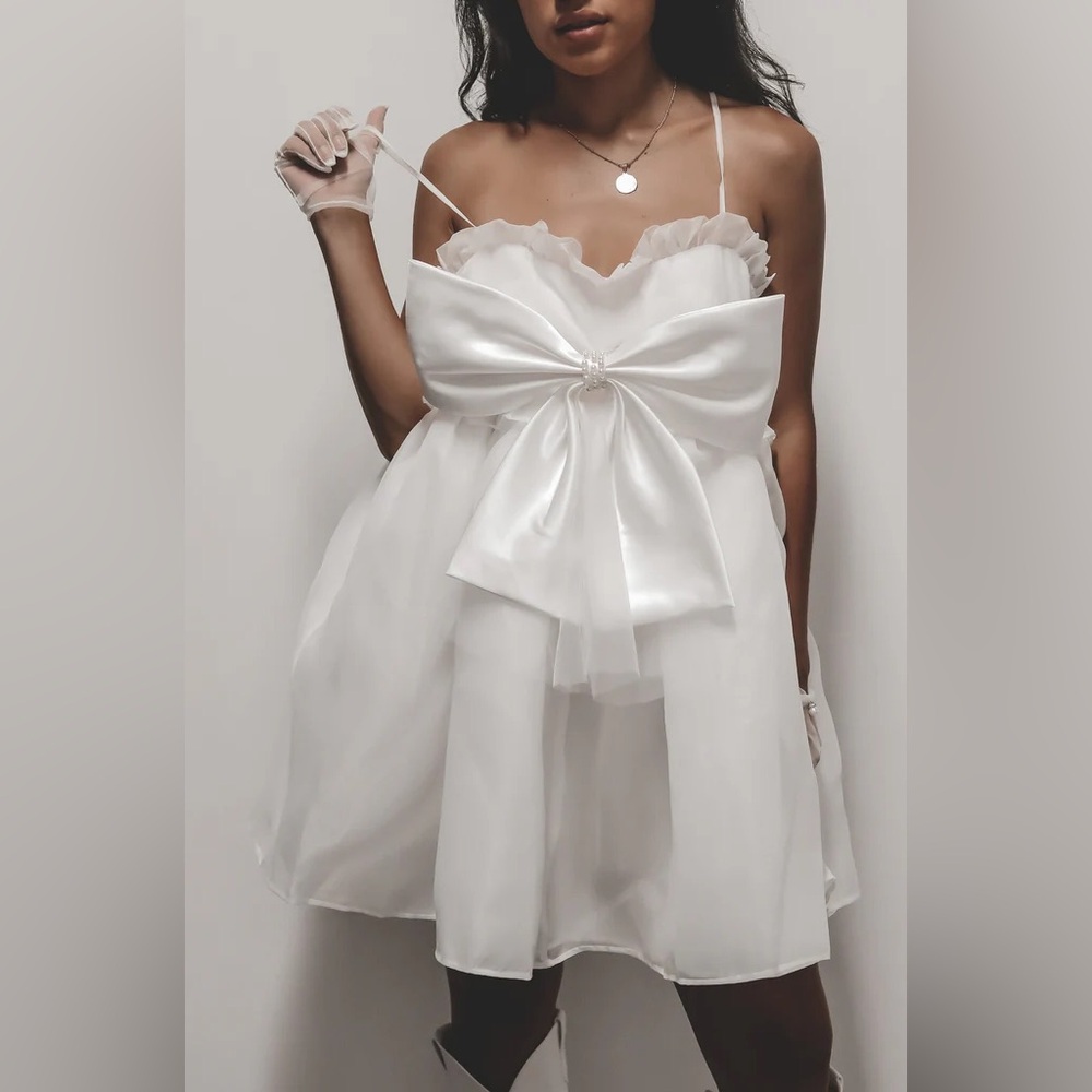 Elegant White Babydoll Dress with Bow